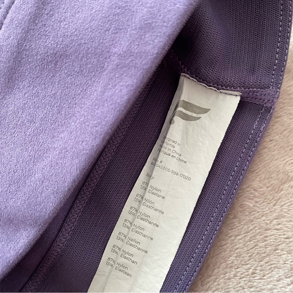 Fabletics sport bra size XS - Picture 3 of 4